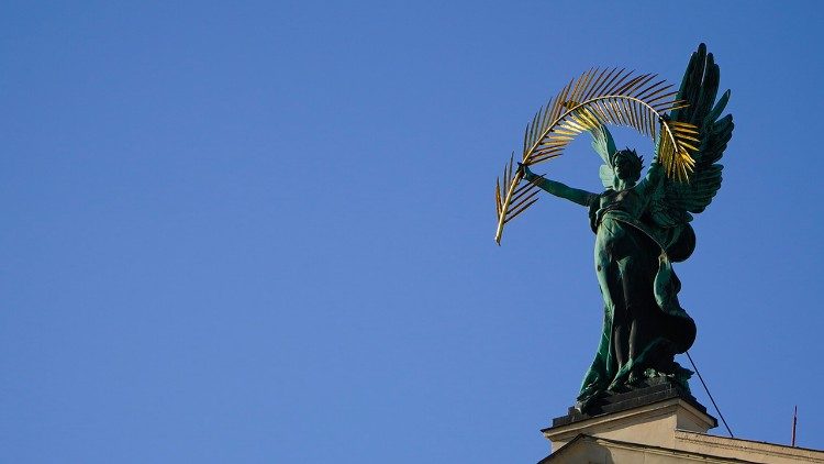 Abp Szewczuk: Ukraina krwawi, ale wygrywa