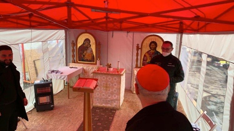 Кардинал Черні в каплиці на словацько-українському кордоні