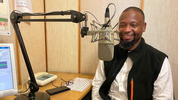 Prof. Lino Marques Samuel, Universidade Católica de Moçambique (UCM)