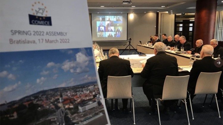 Papież: trzeba tworzyć globalną architekturę pokoju