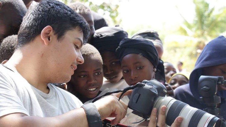 Links im Bild: Koordinator Cavalli, der uns auch die Fotos zu diesem Artikel zur Verfügung gestellt hat