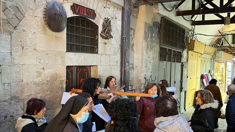 Droga Krzyżowa w intencji pokoju 