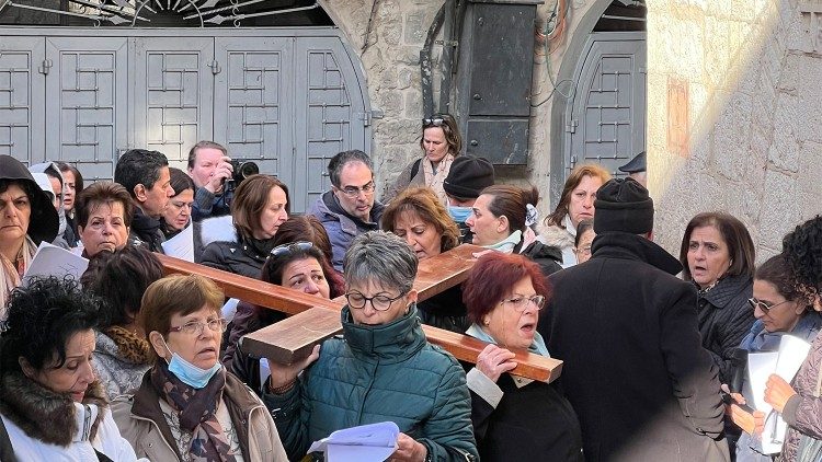 Droga Krzyżowa w intencji pokoju 