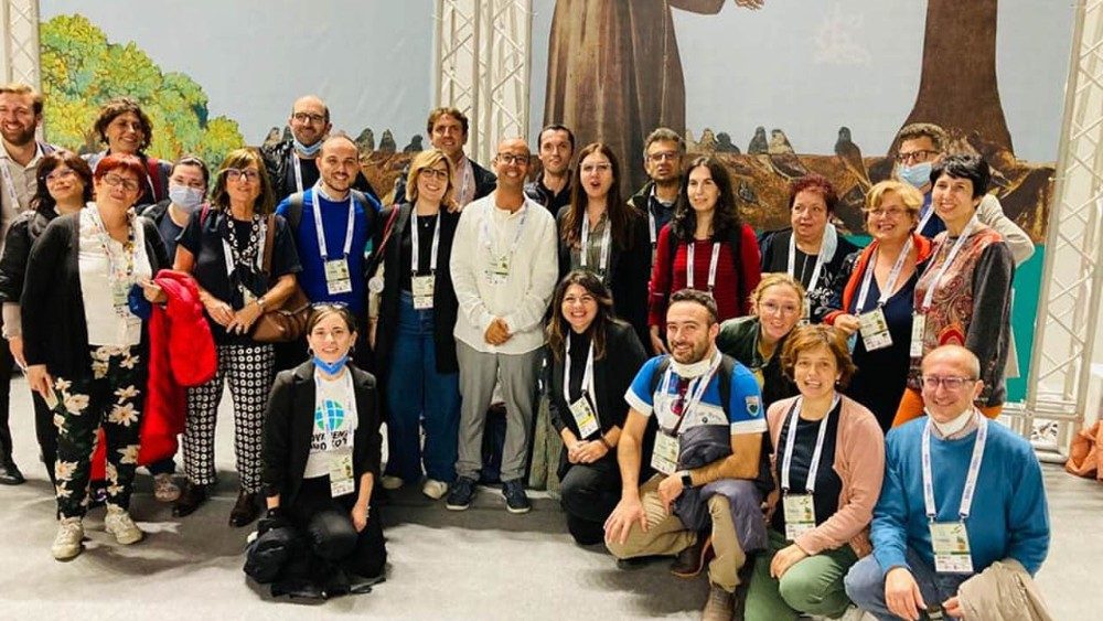 Giovani, anziani, laici e consacrati, chiunque può diventare un animatore Laudato si'