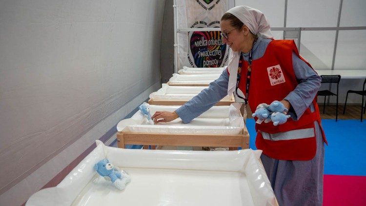 Caritas Polska kontynuuje pomoc dla uchodźców