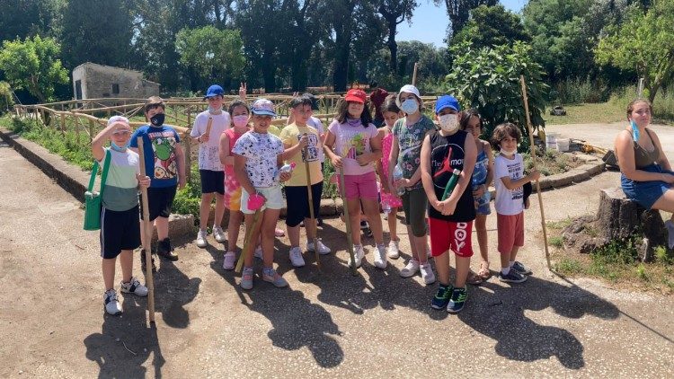 El compromiso de los niños con la regeneración del medio ambiente