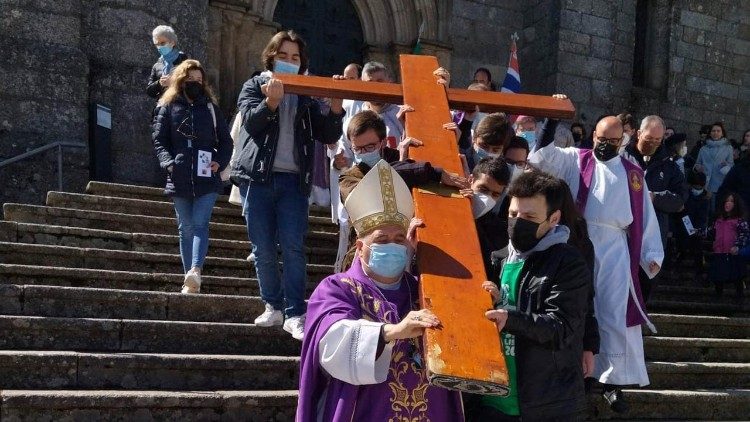 Símbolos JMJ nas dioceses de Viseu e Guarda (Portugal)
