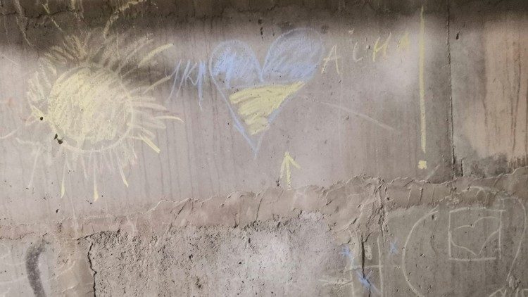 O coração, o sol, nas cores da bandeira ucraniana