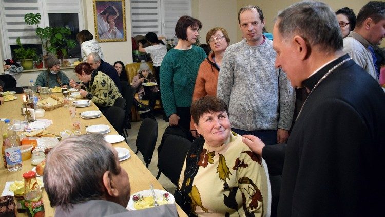 Abp Mokrzycki: lekarstwem na zło jakie wyrządza Rosja jest modlitwa