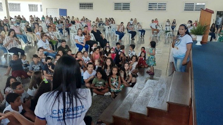 Registro de encontros de iniciação cristã durante a Semana Santa de 2022