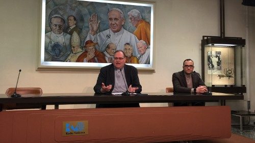 #Seguimi! Il pellegrinaggio a Roma di migliaia di ragazzi per incontrare Francesco