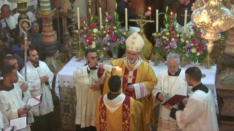 Abp Pizzaballa: pozwólmy się zaskoczyć Bożymi niespodziankami