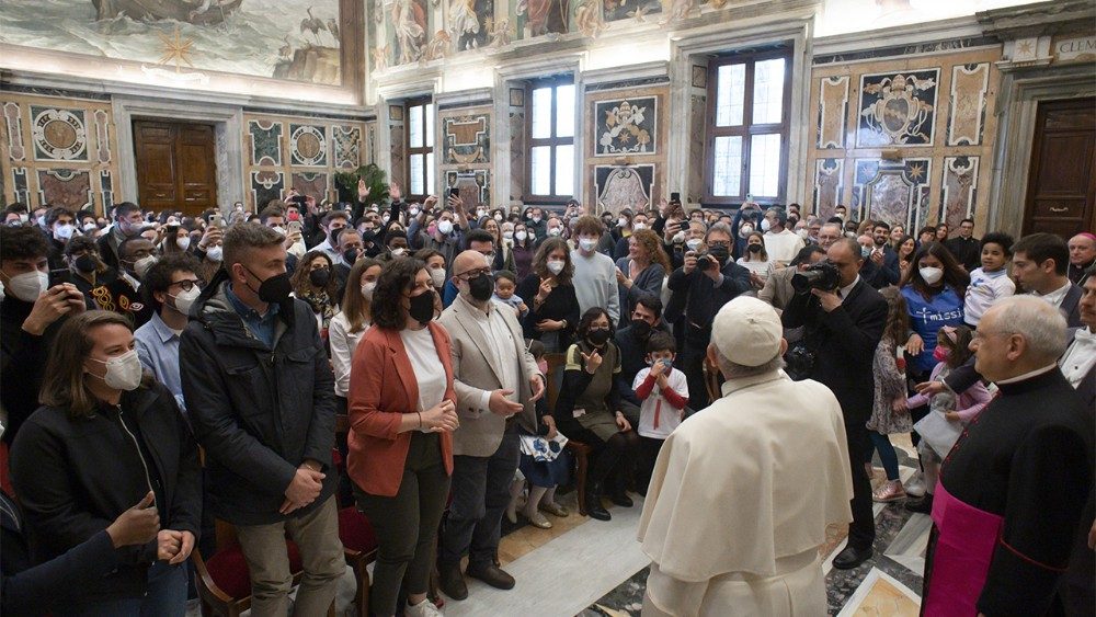 Papa Francesco all'udienza con i partecipanti al Convegno Missionario promosso dalla Fondazione "Missio" della Cei