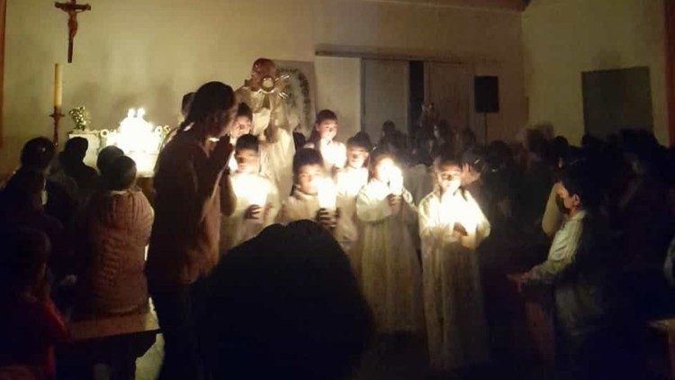 Un momento di una veglia di preghiera e testimonianze su Nadia a Nuevo Chimbote