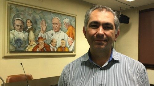Sínodo. Óscar Elizalde: Es necesario articular la comunicación en la Iglesia
