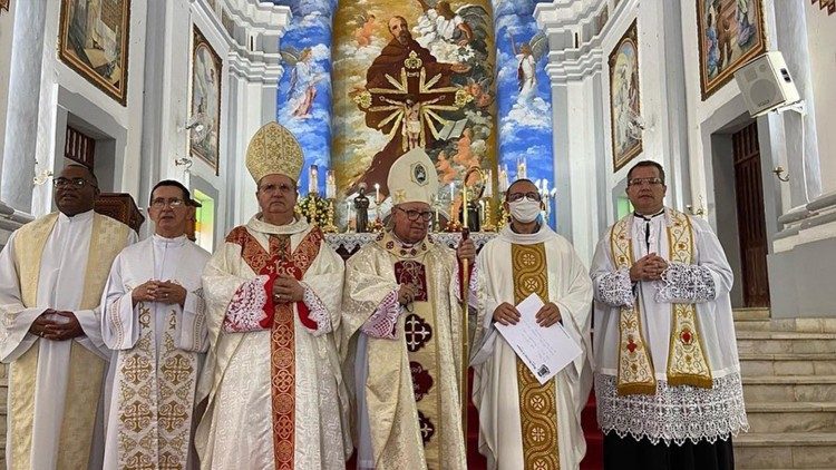 Celebração na Igreja Matriz na Cidade Poema na Diocese de Campos (RJ) 