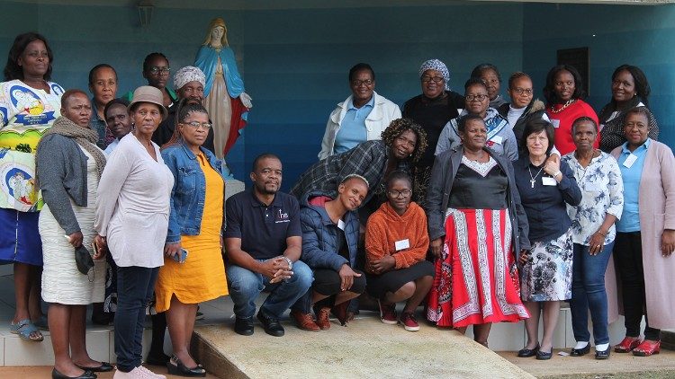 Participantes no seminário sobre pastoral dos migrantes e refugiados  