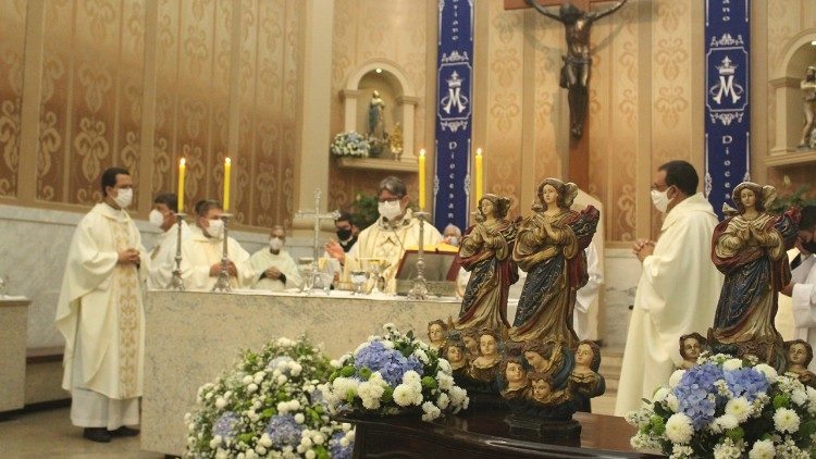 Diocese de Nova Friburgo: 60 anos de Consagração a Imaculada Conceição