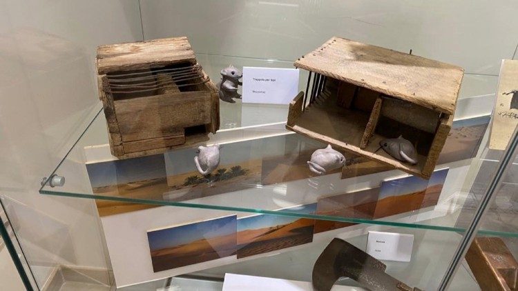 Mausefallen, wie Charles de Foucauld sie in der Wüste brauchte und baute