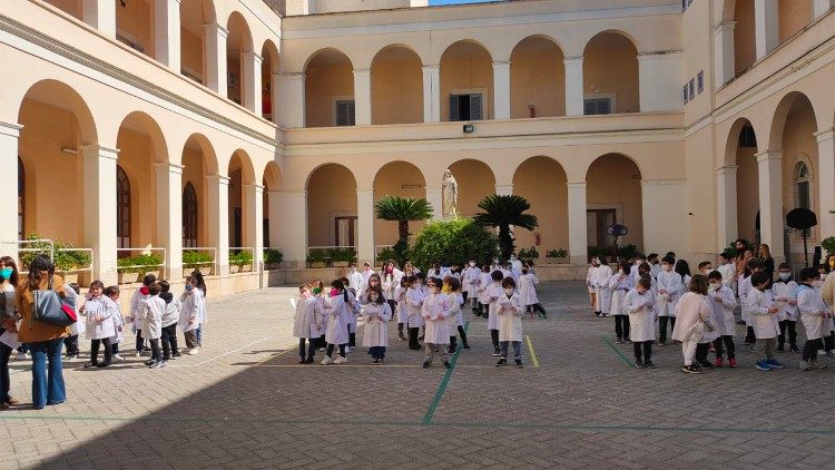La vita nella scuola delle Maestre Pie Filippini