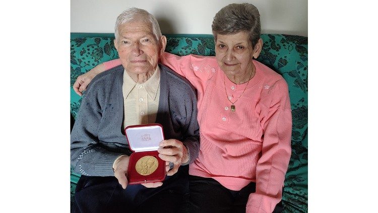 Una recente immagine di Giovanni Pulici e Giovanna Citeri