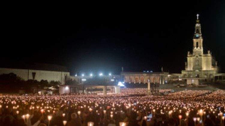 Procissão das Velas - Foto: Ricardo Perna/Família Cristã