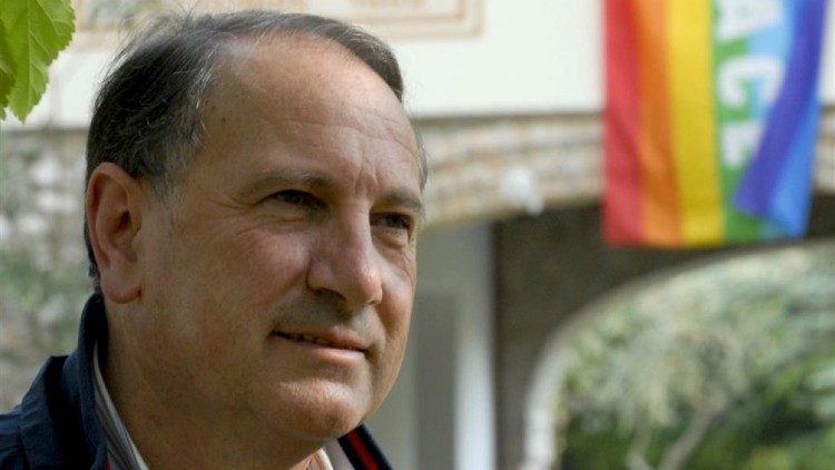 Un'immagine di don Pierluigi Di Piazza, scomparso il 15 maggio 2022 (foto dall'archivio del Centro Balducci)