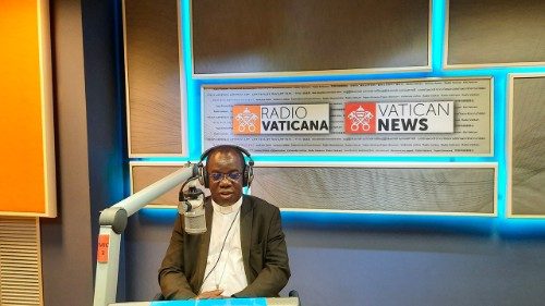 Le Pape reçoit en audience Mgr Jean Sylvain Emien Mambé