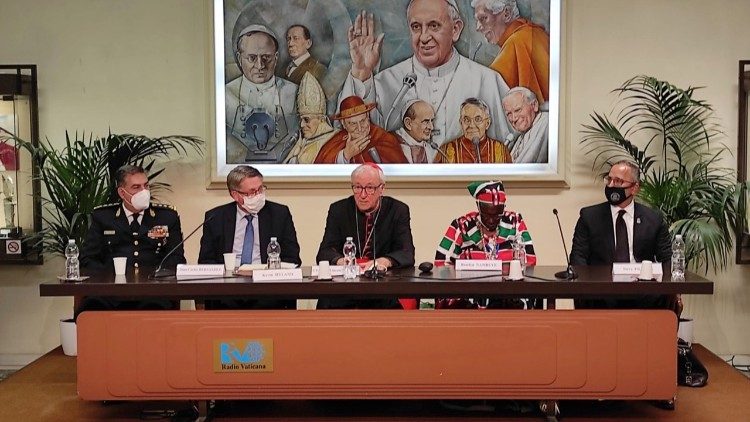 Il Gruppo Santa Marta in conferenza stampa