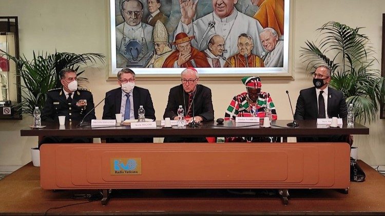 Rueda de prensa del Grupo Santa Marta en la Sala Marconi  de Radio Vaticano- VaticanNews