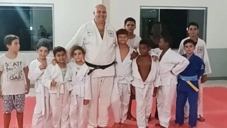 Associa&ccedil;&atilde;o Pe. Humberto Lindelauf 