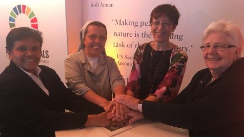 Davos: 'Sister Project' presents 'successful projects'