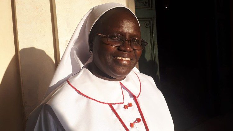 Suor Alicia, Superiora Generale della Congregazione del Sacro Cuore