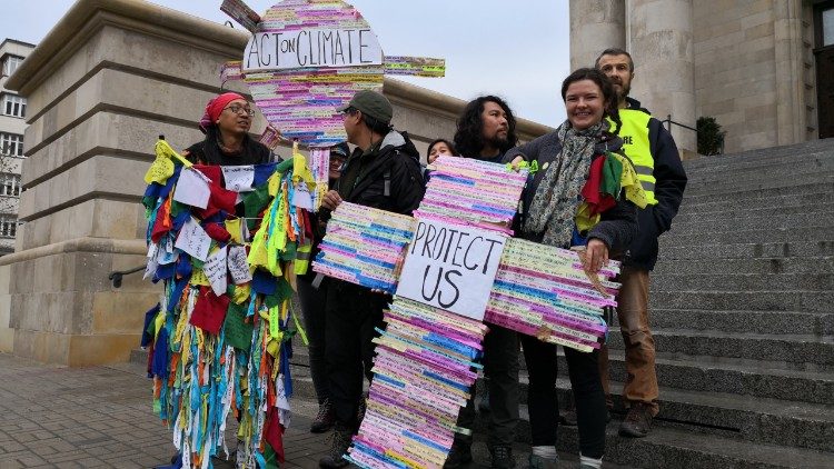 A.G. Saño, en el extremo izquierdo, durante la Peregrinación del Clima.