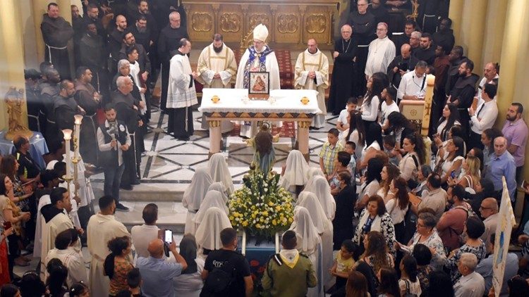 El fin del mes mariano en Jerusalén congrega a numerosos fieles