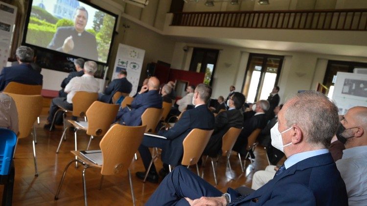 O encontro sobre as ondas curtas