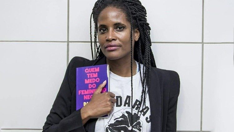 Djamila Ribeiro - escritora, filósofa brasileira