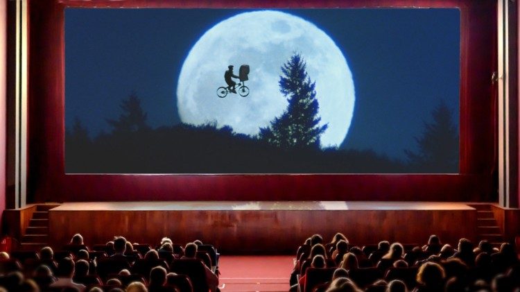 L'11 giugno del 1982 esce nelle sale cinematografiche statunitensi il film "E.T. l'extra-terrestre".