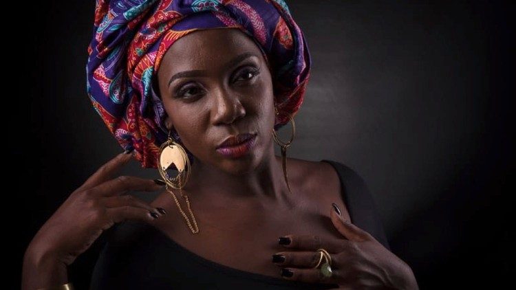 Gigliola Zacara - artista moçambicana