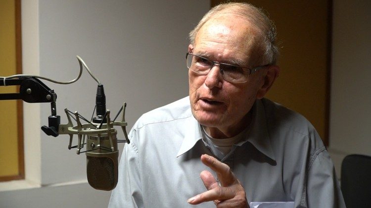 Девід Хасавей