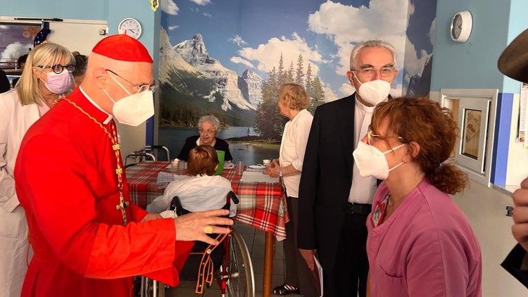 Il cardinale Angelo Bagnasco visita il piccolo Cottolengo di Sanremo