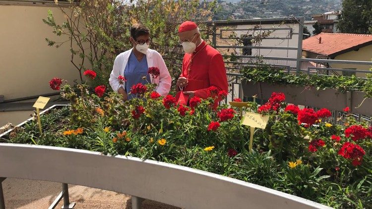 Il cardinale Angelo Bagnasco visita il piccolo Cottolengo di Sanremo