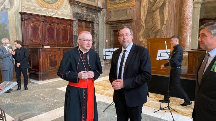 кардинал П'єтро Паролін, Андрій Юраш та Олег Оріщенко