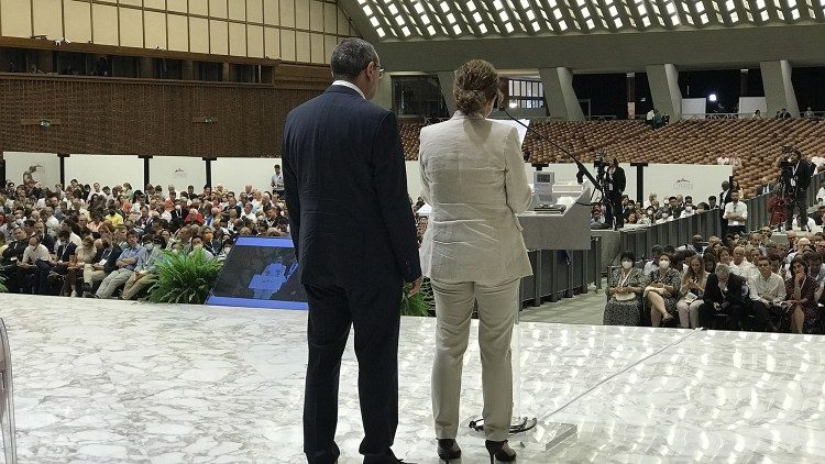 Decimo Incontro Mondiale delle Famiglie: la testimonianza dei coniugi libanesi Jerome e Jeannette Daher in Aula Paolo VI