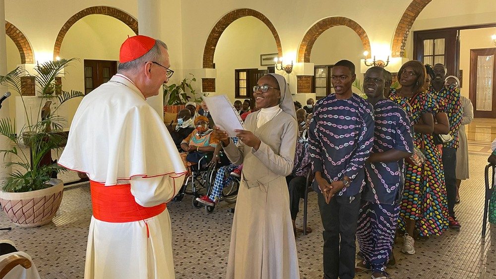 2022.07.03 Il cardinale Pietro Parolin incontra le Congregazioni religiose di Kinshasa