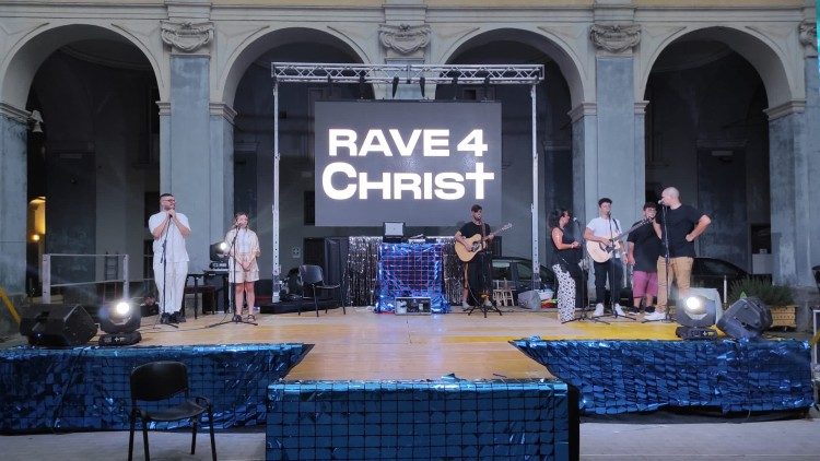 Il palco del Rave 4 Christ