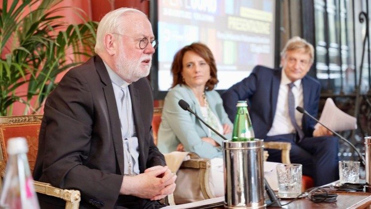 Mons. Gallagher alla presentazione del Meeting di Rimini