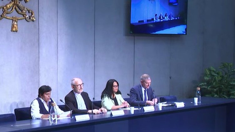 La conferenza stampa di presentazione in Sala Stampa della Santa Sede del messaggio del Papa per la Giornata di Preghiera per la Cura del Creato