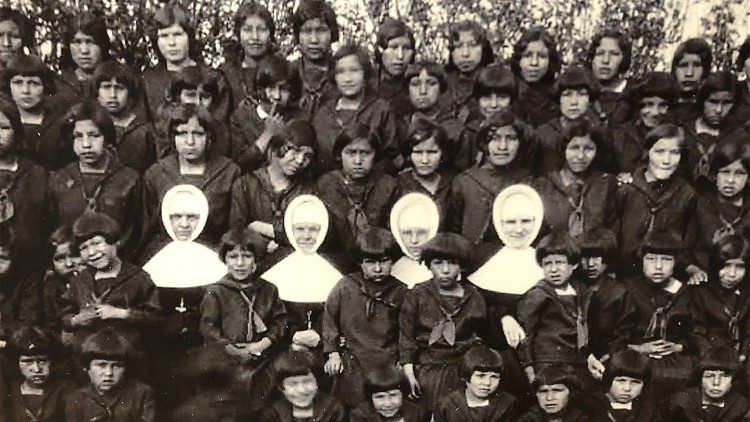 Ordensgeführte Residential School zur Assimilierung indigener Kinder in Edmonton, Kanada