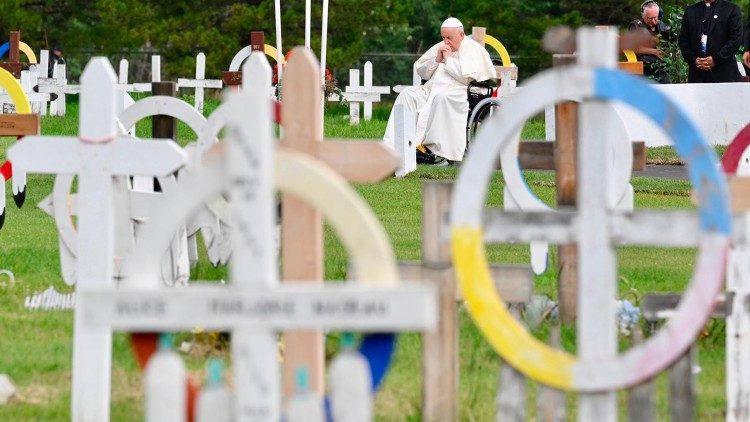 Na cintoríne v Maskwacise